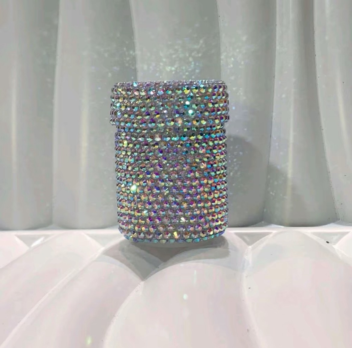 คริสตัล จิ๋ว